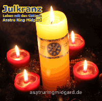Die vier Kerzen des Julkranzes brennen mit der Julkerze in der Mitte - Asatru Ring Midgard